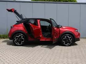 Opel Mokka-e (2023) thumbnail 34
