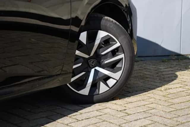 Peugeot 208 (2025) thumbnail 6