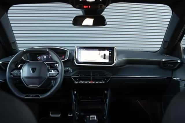 Peugeot 2008 (2025) thumbnail 12
