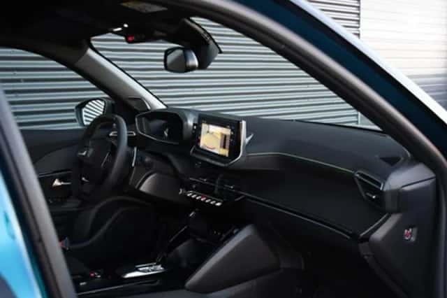 Peugeot 2008 (2025) thumbnail 8