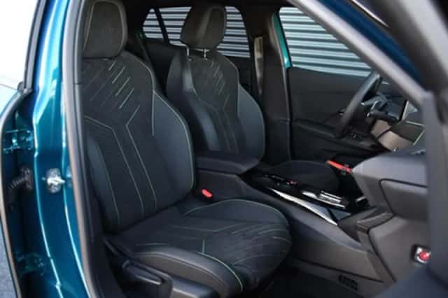 Peugeot 2008 (2025) thumbnail 9