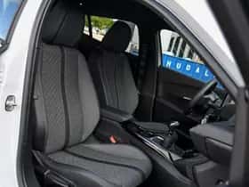 Peugeot 2008 (2024) thumbnail 10