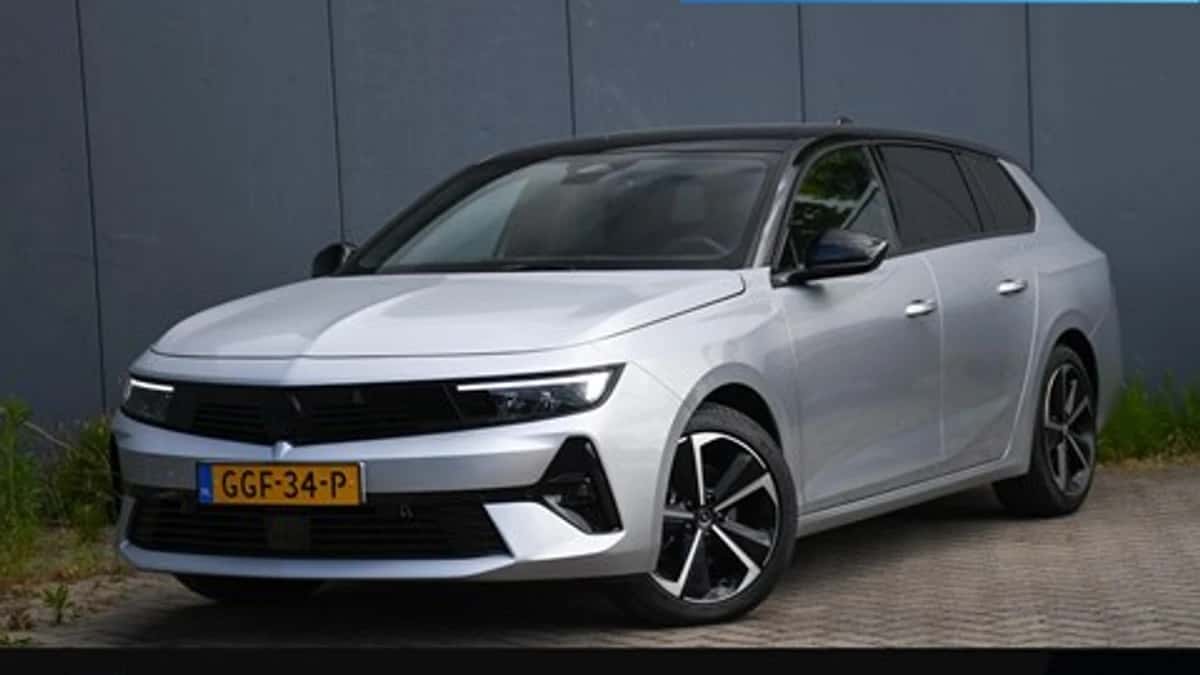 Opel Astra Sports Tourer (2024) — foto 1