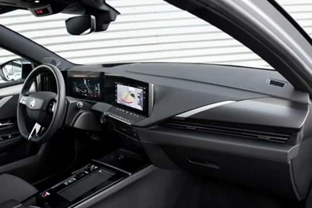 Opel Astra Sports Tourer (2024) thumbnail 10