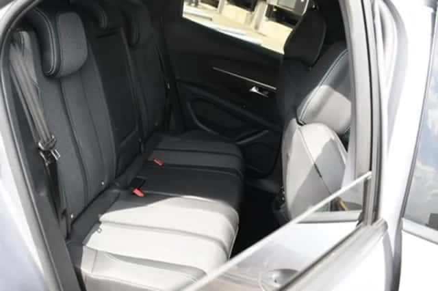 Peugeot 3008 (2024) thumbnail 14