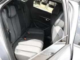 Peugeot 3008 (2024) thumbnail 14