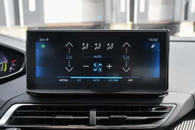 Peugeot 3008 (2024) thumbnail 21
