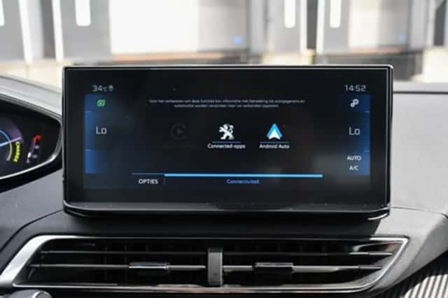 Peugeot 3008 (2024) thumbnail 23