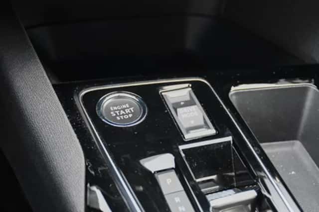 Peugeot 3008 (2024) thumbnail 26