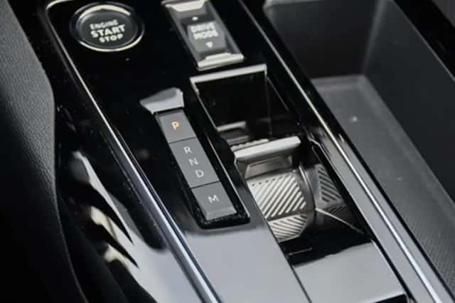 Peugeot 3008 (2024) thumbnail 29