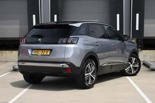 Peugeot 3008 (2024) thumbnail 5