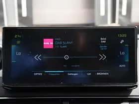 Peugeot 3008 (2023) thumbnail 19