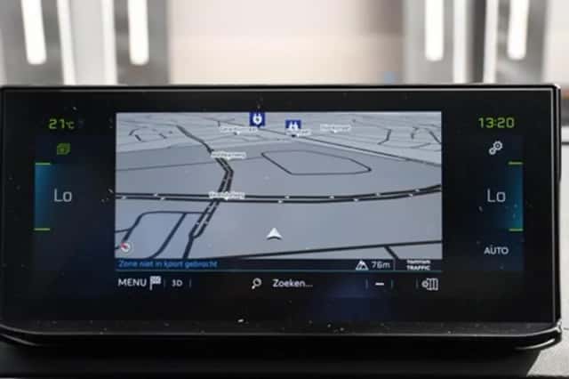 Peugeot 3008 (2023) thumbnail 20