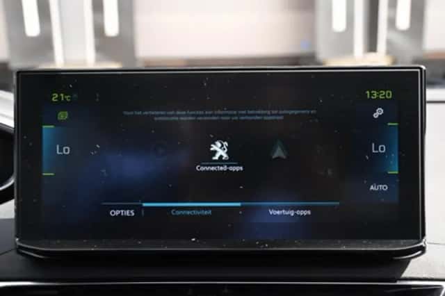 Peugeot 3008 (2023) thumbnail 23