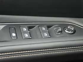 Peugeot 3008 (2023) thumbnail 32