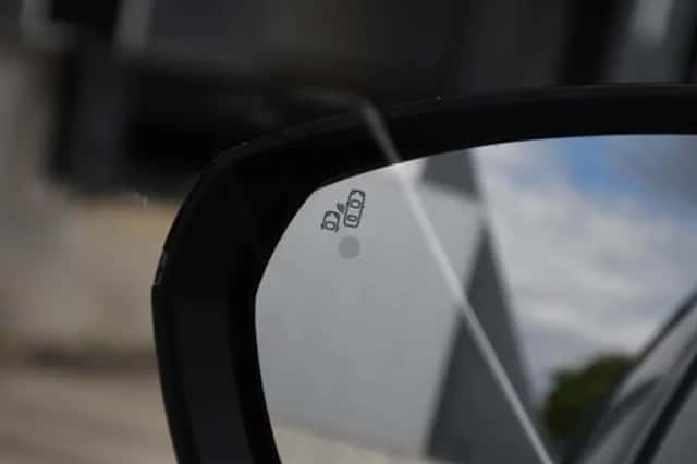 Peugeot 3008 (2023) thumbnail 33