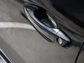 Peugeot 3008 (2023) thumbnail 34