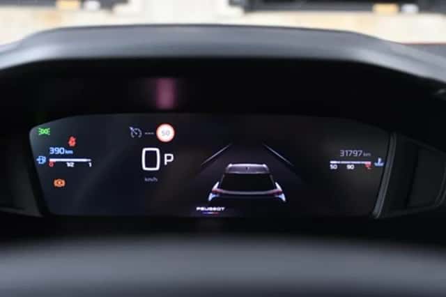 Peugeot 2008 (2024) thumbnail 15