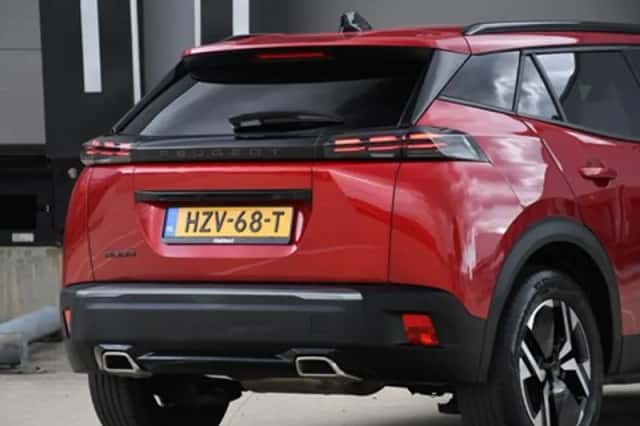 Peugeot 2008 (2024) thumbnail 6