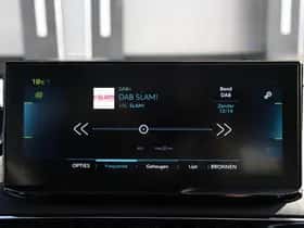 Peugeot 3008 (2023) thumbnail 19