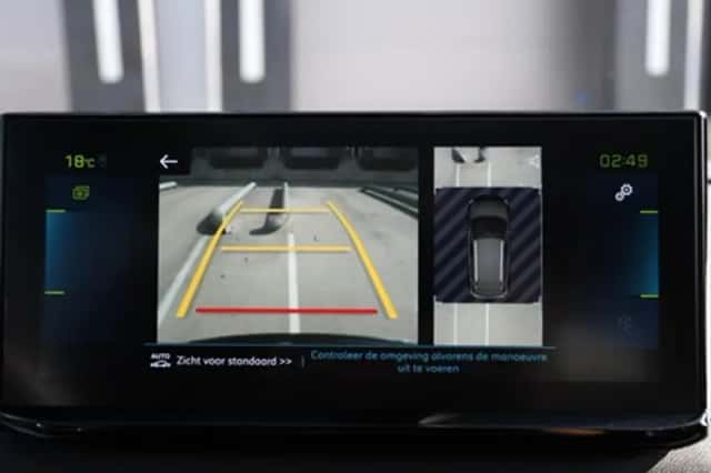 Peugeot 3008 (2023) thumbnail 21
