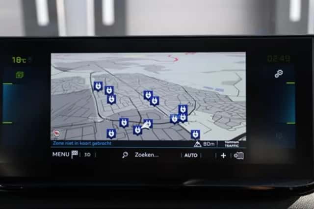 Peugeot 3008 (2023) thumbnail 23
