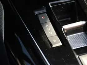 Peugeot 3008 (2023) thumbnail 28