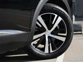 Peugeot 3008 (2023) thumbnail 7