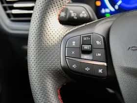Ford Kuga (2023) thumbnail 36