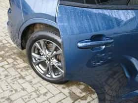 Ford Kuga (2023) thumbnail 41