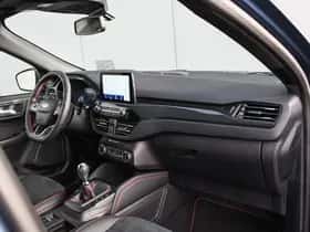 Ford Kuga (2023) thumbnail 10