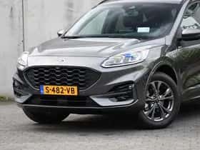 Ford Kuga (2023) thumbnail 2