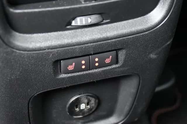 Ford Kuga (2023) thumbnail 13