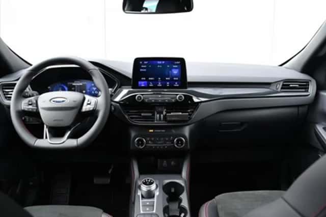 Ford Kuga (2023) thumbnail 16