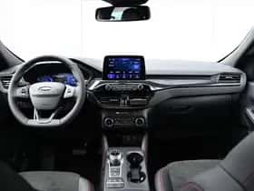 Ford Kuga (2023) thumbnail 16