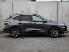Ford Kuga (2023) thumbnail 3