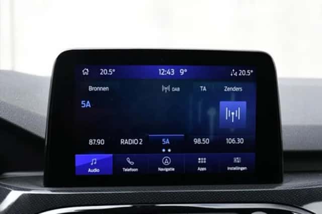 Ford Kuga (2023) thumbnail 21