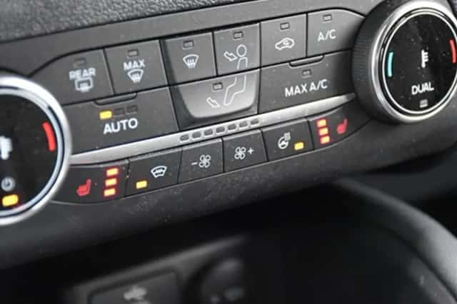 Ford Kuga (2023) thumbnail 28