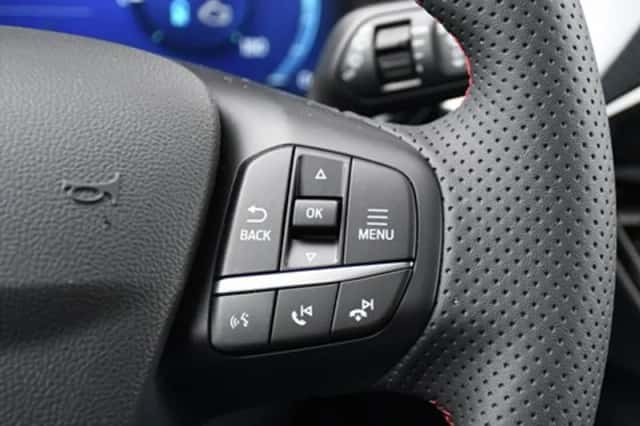 Ford Kuga (2023) thumbnail 32