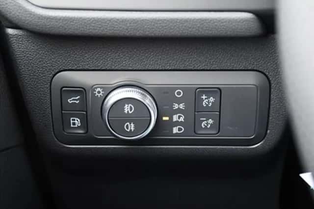 Ford Kuga (2023) thumbnail 35