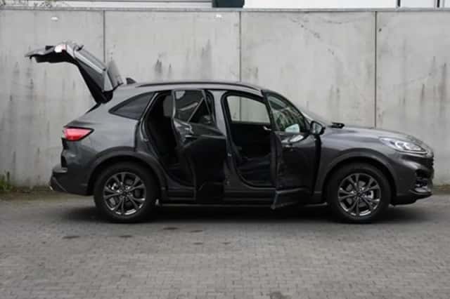 Ford Kuga (2023) thumbnail 39