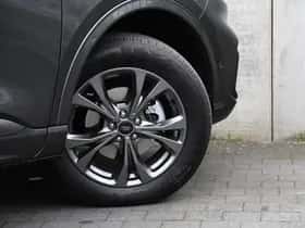 Ford Kuga (2023) thumbnail 6