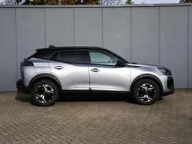 Peugeot 2008 (2024) thumbnail 4