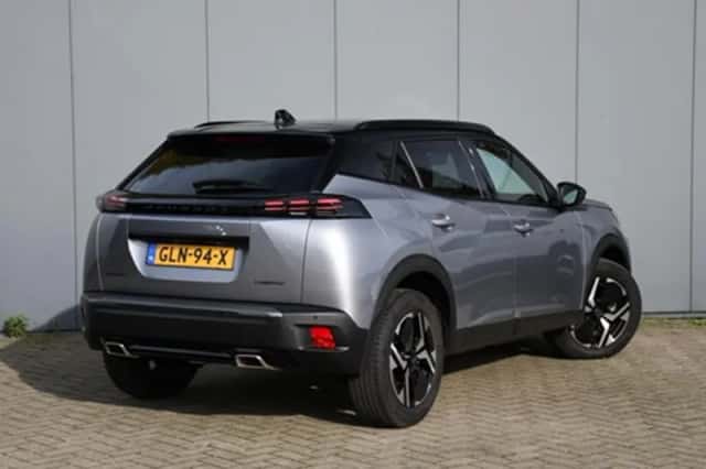 Peugeot 2008 (2024) thumbnail 5