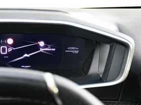 Peugeot 2008 (2024) thumbnail 17