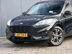 Ford Kuga (2023) thumbnail 2