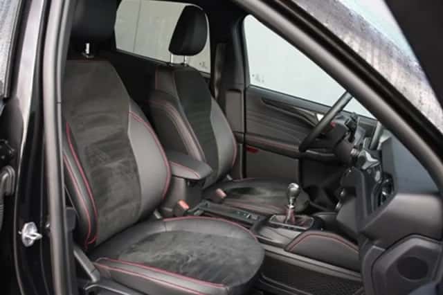 Ford Kuga (2023) thumbnail 11