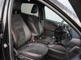 Ford Kuga (2023) thumbnail 11