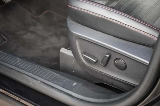 Ford Kuga (2023) thumbnail 12