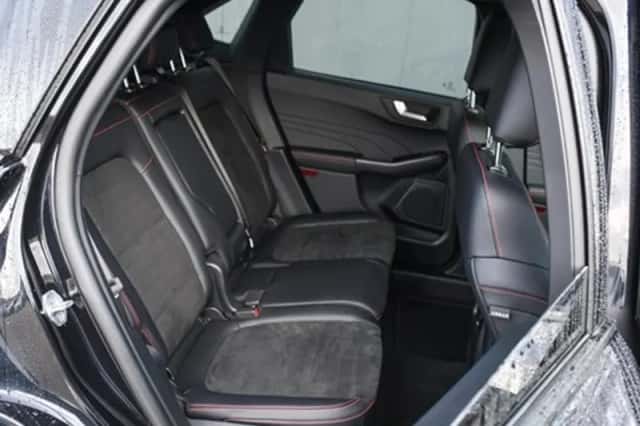 Ford Kuga (2023) thumbnail 13